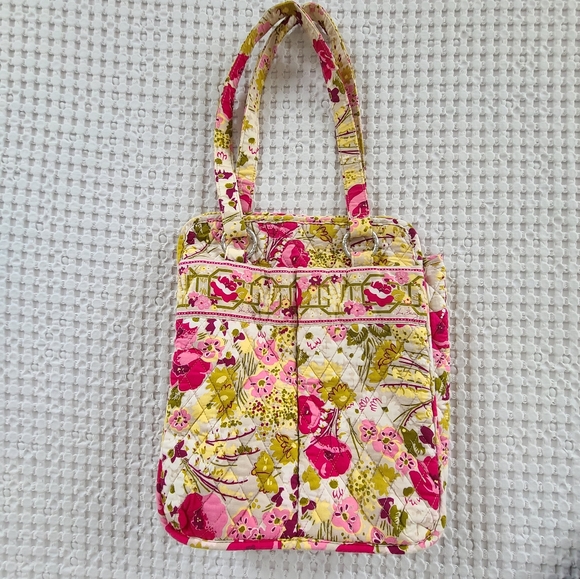 Vera Bradley Handbags - Vera Bradley Perfect Pocket Tote in Make Me Blush